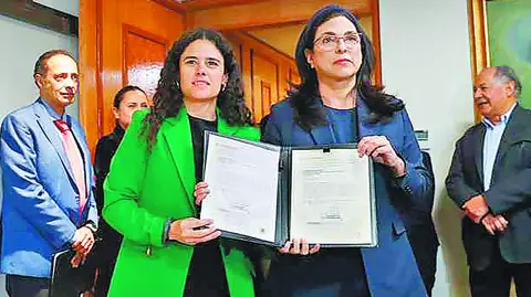 Entrega de las reformas a la Cámara de Diputados