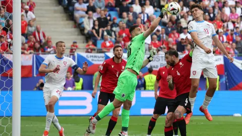 Tanto los checos como Georgia perdieron sus primeros partidos. Foto: AFP