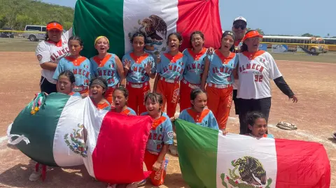 Foto EE: Especial (X: @ligaolmeca)