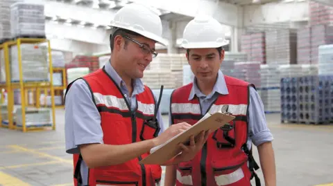 Trabajadores de Arca Continental. Foto EE: Cortesía