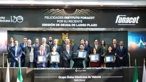 Fonacot dio el campanazo conmemorativo en la BMV por su reciente emisión de certificados bursátiles.