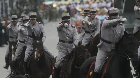 Desfile conmemorativo de la Revolución Mexicana por el 114 aniversario, encabezado por la presidenta de México, Claudia Sheinbaum.