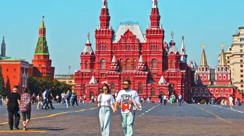 Rusia también ha tenido presiones inflacionarias y el rublo se ha devaluado. REUTERS/Evgenia Novozhenina/File Photo