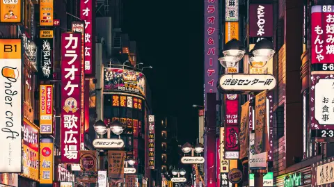 El programa de Tokio es parte de una tendencia global que impulsa la jornada laboral de cuatro días como una manera de mejorar el equilibrio entre trabajo y vida personal.

Para más información del tema, visita: https://www.eleconomista.com.mx/internacionales/tokio-implementa-semana-laboral-cuatro-dias-enfrentar-crisis-natalidad-20241217-738713.html

¡Síguenos en nuestras redes sociales para mantenerte informado!

Twitter: https://twitter.com/eleconomista 
Facebook: https://www.facebook.com/ElEconomista.mx
Instagram: https://www.instagram.com/eleconomistamx
LinkedIn: https://www.linkedin.com/company/el-economista/

#ElEconomista #EETV