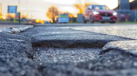 El desarrollo de tecnologías avanzadas en la construcción de carreteras es parte de un esfuerzo más amplio para lograr la descarbonización.