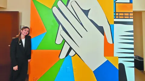 Regina Carrasco, a los 19 años,  ya tiene su primer mural fuera de México, en la capital de Estados Unidos, y aspira a llegar a otras latitudes.