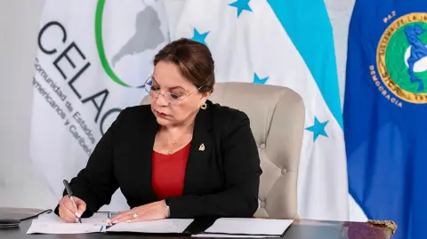 Xiomara Castro, presidenta de Honduras y presidenta Pro Tempore de la Comunidad de Estados Latinoamericanos y Caribeños (CELAC).