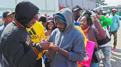 El presidente Trump dio instrucciones para iniciar las deportaciones de inmigrantes a México.