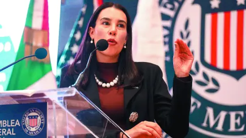 JOSEFINA RODRIGUEZ ZAMORA, SECRETARIA DE TURISMO DURANTE LA 85a. ASAMBLEA GENERAL ANUAL AMERICAN SOCIETY OF MEXICO.