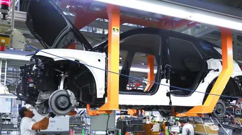 Hacia Estados Unidos, México incrementó 5.1% sus exportaciones automotrices el año pasado. Pero estos mismos envíos embarcados al resto del mundo presentaron una caída anual de 10.1 por ciento. REUTERS/Henry Romero/File Photo