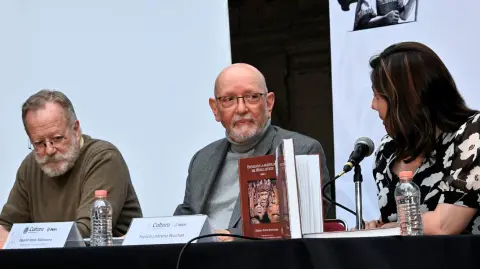 Eduardo Matos Moctezuma presentó dos volúmenes sobre la arqueología en México.