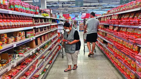 La inflación de Argentina sería una de las causas por las que los argentinos consumen en Chile.