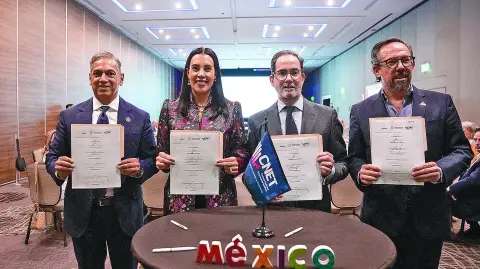 La secretaria de Turismo, Josefina Rodríguez, propuso este jueves a miembros del Consejo Nacional Empresarial Turístico (CNET) la creación de una campaña de promoción en la que la iniciativa privada y los tres órdenes de gobierno contribuyan.