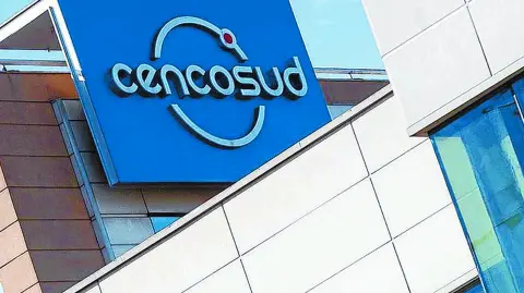 Cencosud venderá su negocio Bretas en Brasil a Supermercados BH Comércio de Alimentos por 123 mdd.