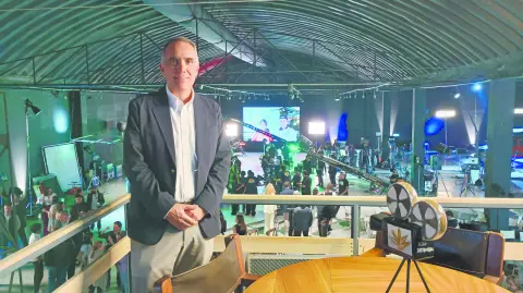 Descripción automática