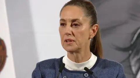 La presidenta de México, Claudia Sheinbaum, informó que el Gabinete de Seguridad del Gobierno de México viajó este miércoles a Washington, para sostener una reunión con el Secretario de Estado de Estados Unidos, Marco Rubio.

Para más información del tema, visita: https://www.eleconomista.com.mx/politica/sheinbaum-anuncia-viaje-gabinete-seguridad-eu-reunirse-marco-rubio-20250226-748039.html
¡Síguenos en nuestras redes sociales para mantenerte informado!

Twitter: https://twitter.com/eleconomista 
Facebook: https://www.facebook.com/ElEconomista.mx
Instagram: https://www.instagram.com/eleconomistamx
LinkedIn: https://www.linkedin.com/company/el-economista/

#ElEconomista #EETV