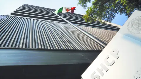 Descripción automática