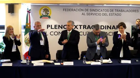 Marco Antonio García Ayala asumió la presidencia de la Federación de Sindicatos de Trabajadores al Servicio del Estado.