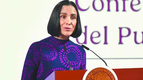 CIUDAD DE MÉXICO, 19MARZO2025.- Luz Elena González, secretaria de Energía, durante la conferencia matutina realizada en Palacio Nacional en la que se explicó el contenido de las reformas del paquete de leyes secundarias relacionadas con el sector energético.FOTO: MARIO JASSO/CUARTOSCURO.COM