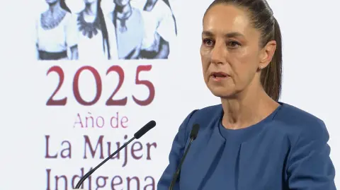 La presidenta Claudia Sheinbaum confió este miércoles en que México podría tener una "situación especial" por el tratado de libre comercio T-MEC, cuando Donald Trump anuncie una imposición generalizada de aranceles el próximo 2 de abril.

Para más información del tema, visita: https://www.eleconomista.com.mx/empresas/sheinbaum-mexico-tendra-situacion-especial-t-mec-aranceles-2-abril-20250326-752125.html

¡Síguenos en nuestras redes sociales para mantenerte informado!

Twitter: https://twitter.com/eleconomista 
Facebook: https://www.facebook.com/ElEconomista.mx
Instagram: https://www.instagram.com/eleconomistamx
LinkedIn: https://www.linkedin.com/company/el-economista/

#ElEconomista #EETV