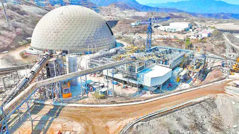 Descripción automática