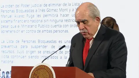 El titular de la UIF, Pablo Gómez, y la presidenta de México, Claudia Sheinbaum, denunciaron presuntas irregularidades en el Poder Judicial tras la resolución que ordenó eliminar a Inés Gómez Mont y Víctor Manuel Álvarez Puga de la lista de personas bloqueadas.