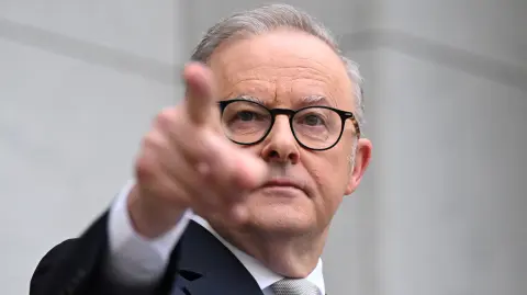 El primer ministro de Australia, Anthony Albanese, ha afirmado este martes que el país está dispuesto a "absorber" las consecuencias de los gravámenes impuestos por Estados Unidos