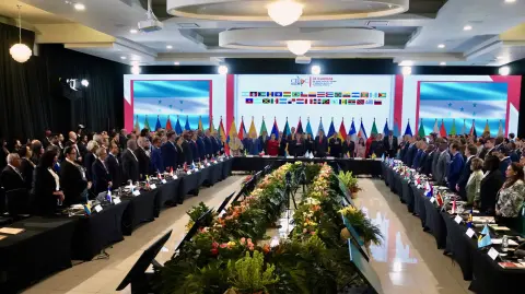 General view during the IX Latin American and Caribbean States (CELAC) Summit, at the Central Bank of Honduras (BCH) in Tegucigalpa on April 9, 2025. A dozen Latin American and Caribbean presidents, including those of Brazil, Colombia, and Mexico, will meet during the 33-nation CELAC summit, in the midst of US President Donald Trump's trade war. (Photo by STRINGER / AFP)
