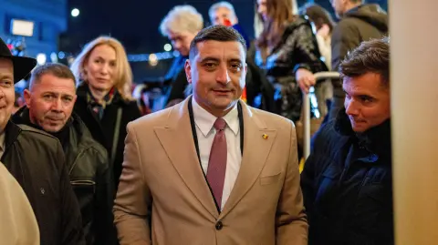 El líder del partido de derecha radical Alianza para la Unidad de los Rumanos (AUR), George Simion.