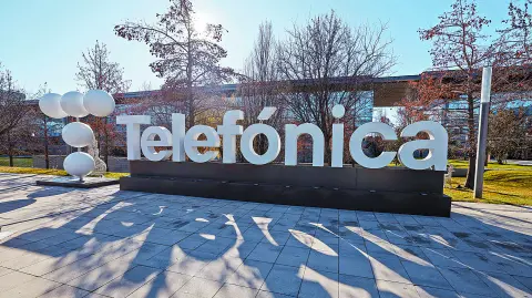 Desde 2017 hasta hoy Telecom lleva invertidos en Argentina más de 6,000 millones de dólares. En febrero de este año, Telecom pagó 1,245 millones de dólares por la filial argentina de Telefónica.
