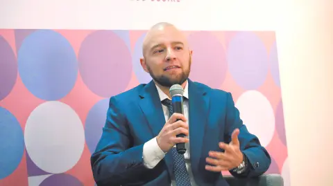 Descripción automática