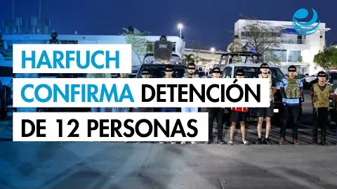 El secretario de Seguridad y Protección Ciudadana detalló que entre los detenidos se encuentra Juan Roberto "N", alias "Pitufo", identificado como encargado de un grupo delictivo en el municipio de Paraíso.

Para más información del tema, visita:https://www.eleconomista.com.mx/politica/garcia-harfuch-confirma-detencion-12-personas-delitos-salud-posesion-armas-tabasco-20250527-760972.html

¡Síguenos en nuestras redes sociales para mantenerte informado!

Twitter: https://twitter.com/eleconomista 
Facebook: https://www.facebook.com/ElEconomista.mx
Instagram: https://www.instagram.com/eleconomistamx
LinkedIn: https://www.linkedin.com/company/el-economista/

#ElEconomista #EETV
