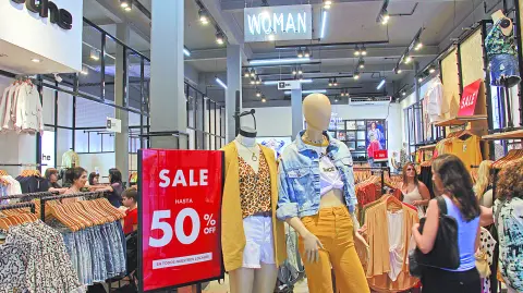 Descripción automática