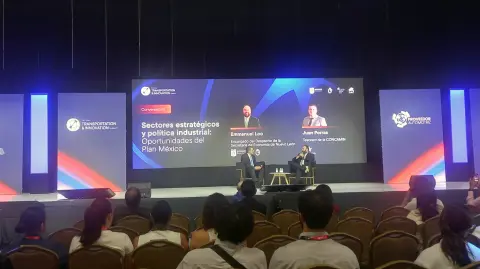 El encargado del Despacho de la Secretaría de Economía, Emmanuel Loo, participó en panel Sectores Estratégicos y Política Industrial, oportunidades del Plan México