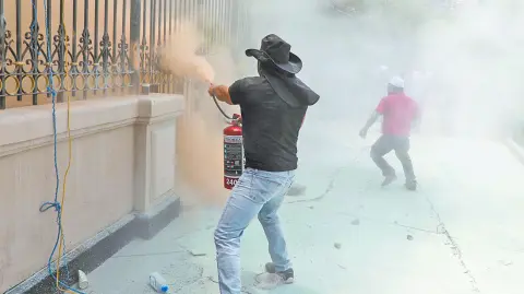 Descripción automática