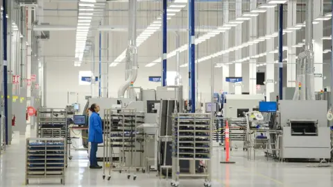 Instalaciones de Benchmark Electronics.