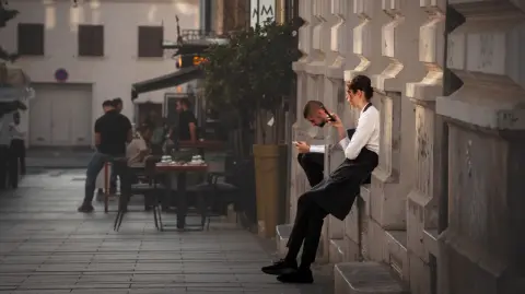 Dudas como el tiempo y la frecuencia del descanso, o si se puede aplicar una regla general para todos, son algunas inquietudes al momento de implementar la reforma laboral.