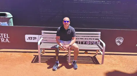 Descripción automática