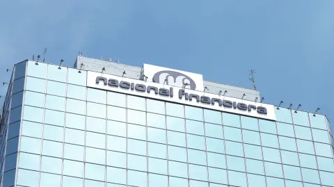 Descripción automática