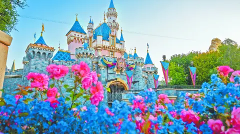 Disney 2025 sorprende con nuevas atracciones y desfiles