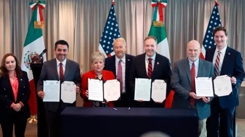México firma con EU el Memorando de Entendimiento para atender la crisis de aguas residuales.