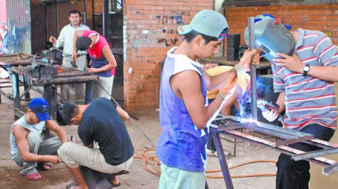 Descripción automática