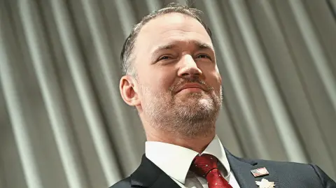 Descripción automática