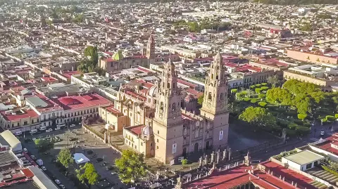 Descripción automática