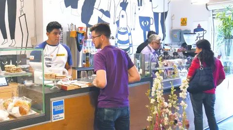 Descripción automática