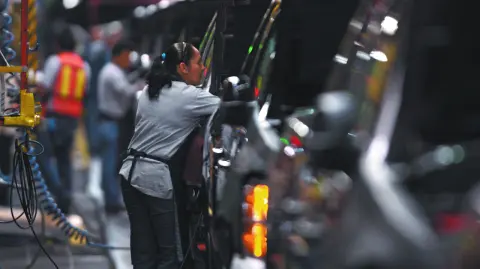 Mientras en 2016, el 53% de los autos que General Motors vendía en el país era de manufactura local, en este año el porcentaje se redujo a solo 11 por ciento.