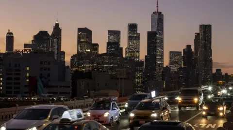 Tráfico durante la hora punta del 12 de noviembre de 2024 en Nueva York.