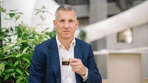 Philipp Navratil, nuevo director general de Nestle.