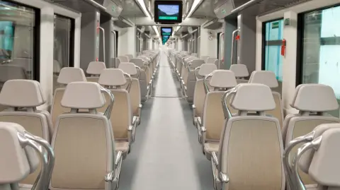 Interior de un tren fabricado por CAF México.