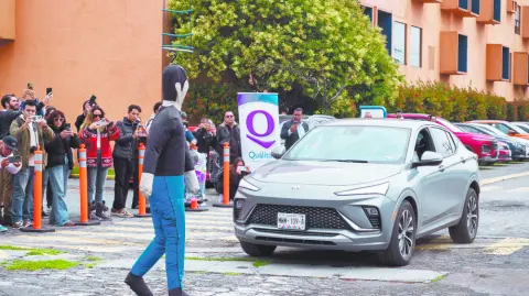 Descripción automática